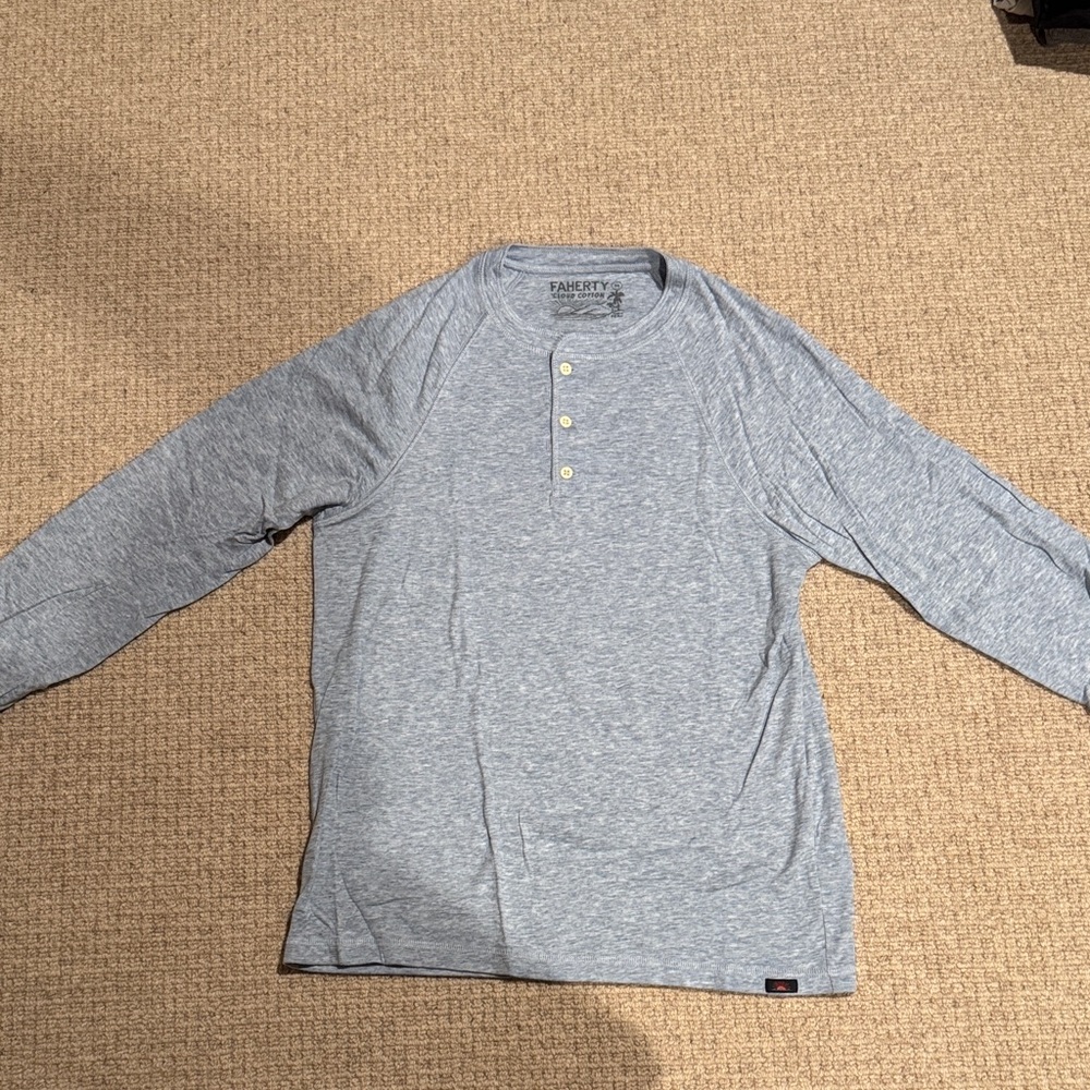 Faherty Men's Light Gray Henley Long Sleeve Tee